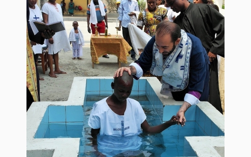 ΒΑΠΤΙΣΕΙΣ ΣΤΟ POINTE-NOIRE