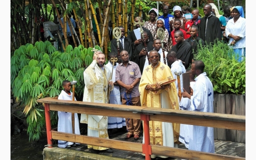 H ΚΑΤΑΔΥΣΗ ΤΟΥ ΤΙΜΙΟΥ ΣΤΑΥΡΟΥ ΣΤΟΝ ΠΟΤΑΜΟ CONGO