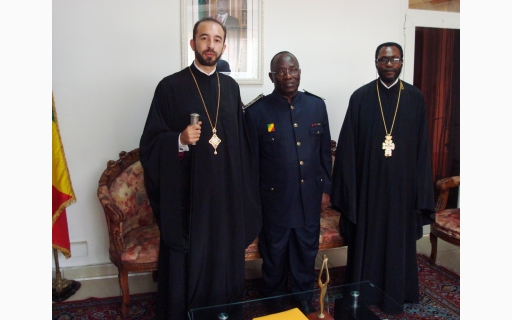 ΣΥΝΑΝΤΗΣH ΤΟΥ ΘΕΟΦΙΛ.ΕΠΙΣΚΟΠΟΥ ΜΕ ΤΟΝ ΕΞΟΧ.ΚΥΒΕΡΝΗΤΗ ΤOY POINTE-NOIRE