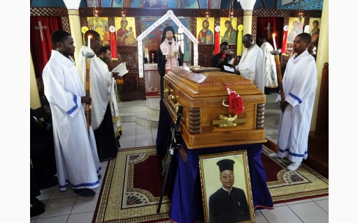 Η ΕΞΟΔΙΟΣ ΑΚΟΛΟΥΘΙΑ ΤΟΥ ΜΑΚΑΡΙΣΤΟΥ ΙΕΡΕΩΣ ΣΕΡΓΙΟΥ MABELEMO