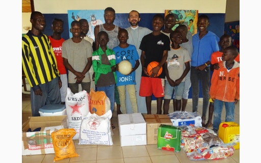 ΕΠΙΣΚΕΨΗ ΣΤΑ ΙΔΡΥΜΑΤΑ ΤΗΣ Ι.ΜΗΤΡΟΠΟΛΕΩΣ ΣΤΟ DOLISIE