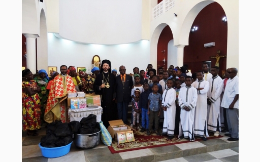 ΠΡΟΣΦΟΡΑ ΑΓΑΠΗΣ ΣΤΟΝ ΙΕΡΟ ΚΑΘΕΔΡΙΚΟ ΝΑΟ ΤΟΥ POINTE-NOIRE