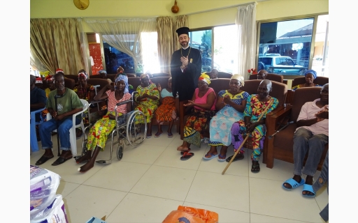 ΕΠΙΣΚΕΨΗ ΚΑΙ ΔΩΡΕΑ ΣΤΟΝ «ΟΙΚΟ ΓΕΡΟΝΤΩΝ»