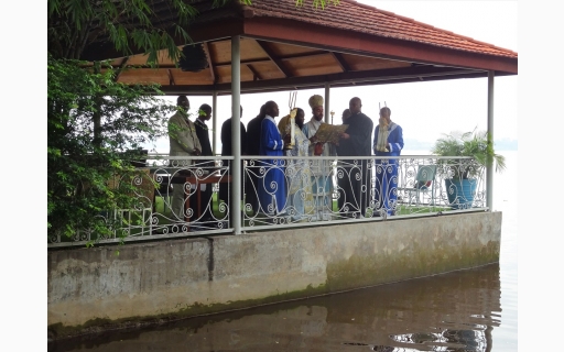 H ΚΑΤΑΔΥΣΗ ΤΟΥ ΤΙΜΙΟΥ ΣΤΑΥΡΟΥ ΣΤΟΝ ΠΟΤΑΜΟ CONGO