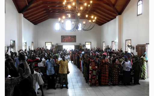 Η ΑΓΙΑ ΚΑΙ ΜΕΓΑΛΗ ΕΒΔΟΜΑΔΑ ΣΤΟ ΚΟΝΓΚΟ