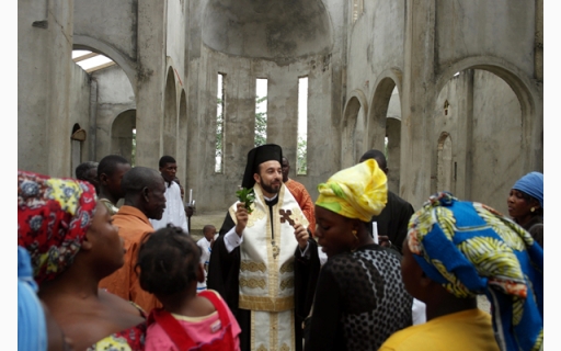 ΑΓΙΑΣΜΟΣ ΓΙΑ ΤΗΝ ΕΝΑΡΞΗ ΕΡΓΑΣΙΩΝ ΣΤΟΝ Ι.ΝΑΟ ΑΓ.ΦΩΤΕΙΝΗΣ POINTE-NOIRE