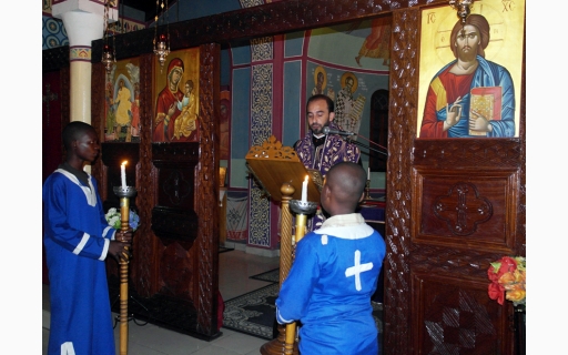 ΟΙ ΙΕΡΕΣ ΑΚΟΛΟΥΘΙΕΣ ΤΩΝ ΑΓΙΩΝ ΠΑΘΩΝ & ΤΟΥ ΕΠΙΤΑΦΙΟΥ ΘΡΗΝΟΥ